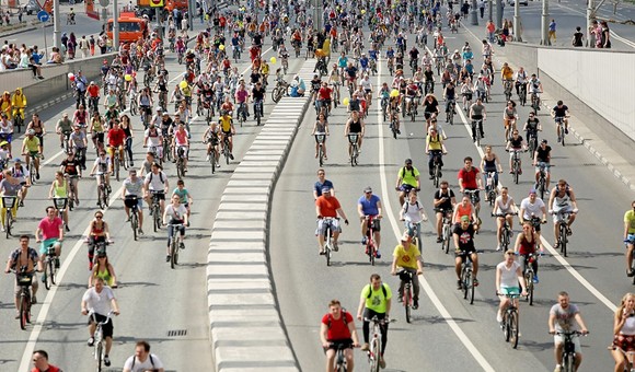 Крупнейший в этом году велопарад пройдет по Садовому кольцу 28 мая