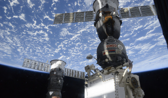 Международную космическую станцию снова видно над Москвой