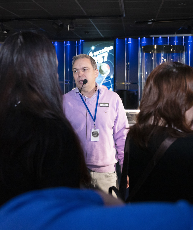 В апреле продолжается тестирование нового графика работы.