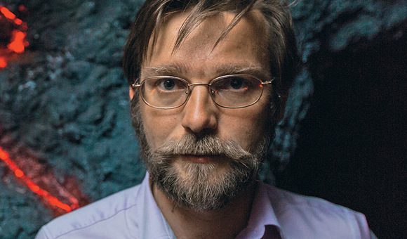 В конференц-зале Музея космонавтики прошла встреча «Вулканы и космос» с учёным-вулканологом и основателем музея вулканов на Камчатке «Вулканариум» Сергеем Самойленко