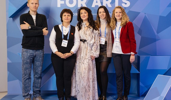 Руководитель отдела по связям с общественностью Музея космонавтики Дарья Чудная на встрече VK for Arts, которая проходила в Музее русского импрессионизма, рассказала о специальных проектов музея в социальных сетях.