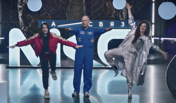 В день космонавтики встречайте премьеру космического шоу «МКС на связи» от Роскосмоса и ВКонтакте!  Наш первый гость: российская телеведущая, певица и видеоблогер - Ида Галич.  Гость с орбиты - Кононенко Олег.
