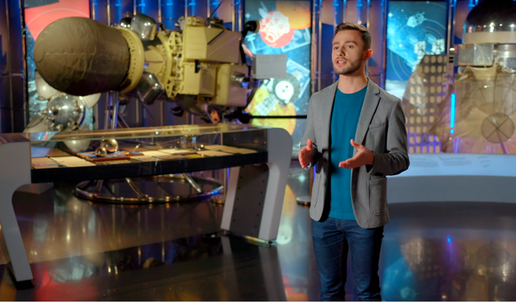 Продолжаем новый тематический проект «Просто космос», который мы подготовили для вас совместно с Яндекс.Школой. Сегодня руководитель образовательных программ московского Музея космонавтики Альфред Вардазарян рассказал о космической еде. Вы узнаете, почему на МКС больше не используют тюбики с едой и откуда в невесомости берутся свежие овощи и фрукты. 