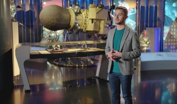 В новом выпуске совместного проекта Музея космонавтики и Яндекс.Школы Альфред Вардазарян, заместитель заведующего отделом научной популяризации музея, рассказал об отборе «космических» собак, и о том, как связаны семья американского президента Джона Кеннеди и собака Стрелка!