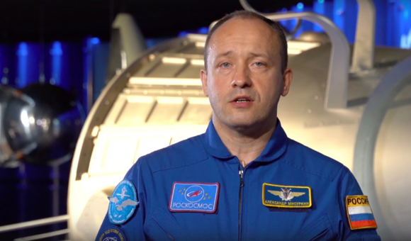 В 24 выпуске программы «Космос не ждёт» лётчик-космонавт Александр Мисуркин рассказал о поиске внеземных цивилизаций, добыче ископаемых на Луне и новой жизни японского зонда «Хаябуса».