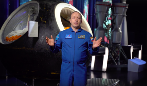 В 35 выпуске программы «Космос не ждёт» лётчик-космонавт Александр Мисуркин ответил на вопросы, есть ли у космонавтов выходные, можно ли уйти на обед во время выхода в открытый космос и сколько звёзд видно с борта Международной космической станции.