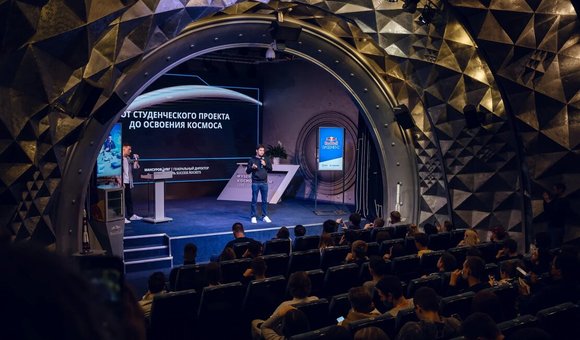 30 сентября в Музее космонавтики прошёл космический воркшоп совместно с Red Bull Basement.