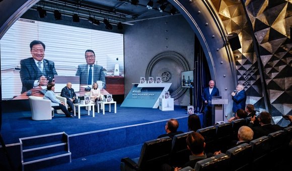 В Музее космонавтики прошла встреча, посвящённая 40-летию полета в космос по программе «Интеркосмос» – «Союз-39».