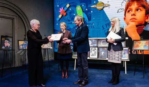 В Музее космонавтики прошёл отборочный тур и выставка международного конкурса детских рисунков «We are the World», приуроченная к 60-летию полёта в космос Юрия Алексеевича Гагарина.