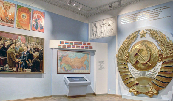 Вячеслав Климентов, заместитель директора Музея космонавтики по научной работе, принял участие в конференции «Проблемы изучения и музейной презентации советской эпохи и истории постсоветской России».