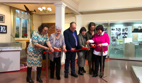 В честь 115-летия С.П. Королёва в Музее космонавтики открылась выставка «Невстреча». 