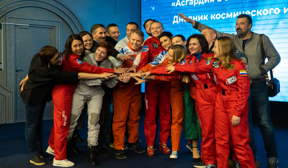 В Музее космонавтики состоялась презентация книги «Асгардия в эксперименте SIRIUS-21. Дневник космического испытателя».