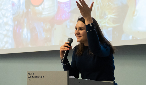 Московский многофункциональный культурный центр провел лекцию про историю детских игрушек в России и за рубежом.