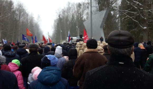 Недалеко от деревни Новосёлово Владимирской области прошли мероприятия, приуроченные к 50-й годовщине гибели первого космонавта Земли Юрия Гагарина и его летного наставника Владимира Серегина. Участие в митинге памяти приняли сотрудники Музея космонавтики и Дома-музея академика С.П.Королёва.