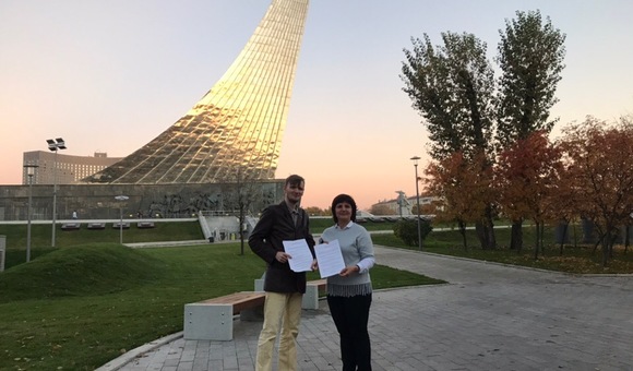 Директор Музея космонавтики подписала соглашение с руководителем фонда «Наше небо» о проведении торжественного мероприятия к 30-летию программы «Буран».