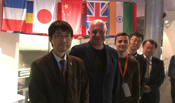 27 октября в состоялась встреча представителей Музея авиации и космонавтики города Гифу (Япония) и ди⁠ректора представительства московского офиса Японского агентства аэрокосмических исследований JAXA с заместителем ди⁠ректора по научной работе Музея космонавтики – Вячеславом Львовичем Климентовым. Встреча была посвящена началу сотрудничества музеев и обмену опытами работы. Ди⁠ректор представительства московского офиса JAXA – Кейдзи «Мураками» Китамура передал в дар Музею космонавтики эмблемы экспедиции МКС-54.