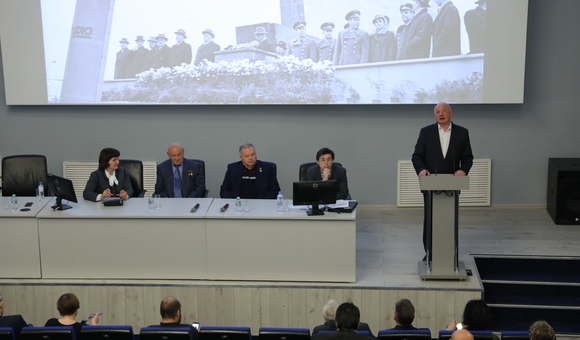 В Музее космонавтики прошла конференция Ассоциации музеев космонавтики России (АМКОС) «Музеи космонавтики в XXI веке: перспективы развития и сотрудничества». В ней приняли участие ведущие научно-технические музеи страны.