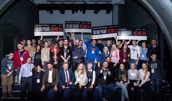 В Музее космонавтики завершился первый музейный хакатон — «КосМосХак» — 48-часовой марафон для специалистов в области компьютерной графики, программистов, разработчиков игр и дизайнеров. Жюри определили трёх победителей в каждом кейсе. Дополнительно был вручен специальный приз жюри.