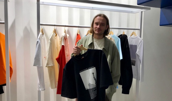 Музей космонавтики – в самом сердце Москвы! Нашу совместную космическую коллекцию с друзьями из Kruzhok Moscow теперь можно найти в ГУМе, в магазине «Секция».