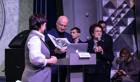 Волынова Тамара Фёдоровна передала в дар музею свою книгу «Космос. Плеяда первых» с памятной подписью. Книга удостоена Золотого пера России Союзом журналистов России в 2017 году.