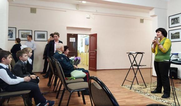 Музей памяти Юрия Гагарина открылся в школе № 192 в Гагаринском районе Москвы. На мероприятии выступила директор Музея космонавтики Наталья Витальевна Артюхина. Музей помогал в подготовке экспозиции.