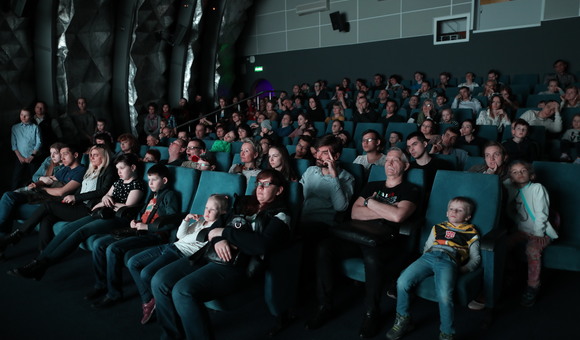 В рамках празднования Дней исторического и культурного наследия в Музее космонавтики прочитали лекцию о первом космонавте планеты «Юрий Гагарин. Я простой советский человек». 