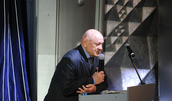 В Музее космонавтики прошёл торжественным вечер, посвящённый представителям одной из самых важных и благородных профессий, — профессии врача-космонавта. Среди гостей были Дважды Герои Советского Союза, Герои Советского Союза, лётчики-космонавты.