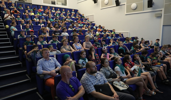 В рамках программы «Московская смена 2019» Музей космонавтики организовал и провел лекции для учащихся общеобразовательных учреждений №1220, №1508 и №1550. Лекции были посвящены истории пилотируемой космонавтики. 