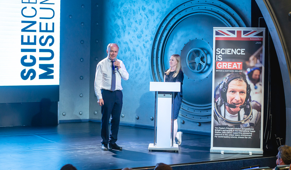 В Музее космонавтики прошла встреча из цикла «Звёздная пыль. Космическая химия», посвящённая празднованию Международного года Периодической таблицы химических элементов.